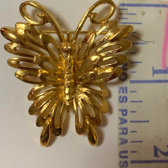 Monet Stamped 1980's Butterfly Brooch, Gold Tone - Picture 1 of 2